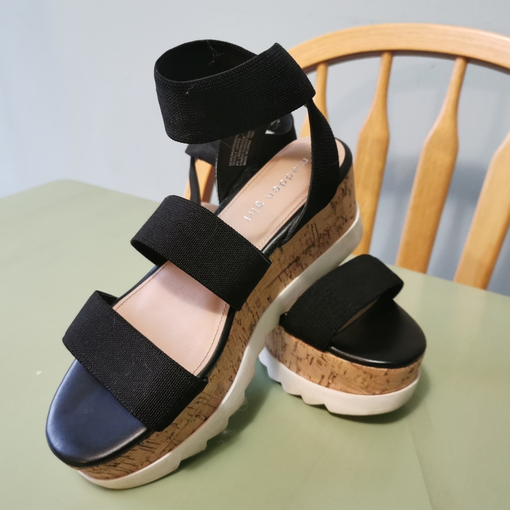 Madden Girl Serenaa Sandal